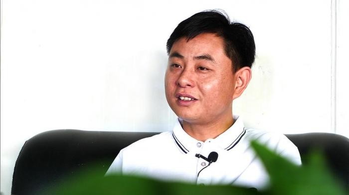 “復購者”王飛：想掙錢，買奔馳