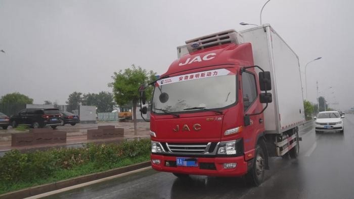 長途運輸冷凍貨物，創業7年的他攜手江淮1卡駿鈴做老板