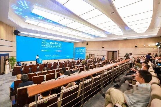 行業唯一!北汽雷馳新能源MINI卡榮膺“新能源城配物流車五星之選”