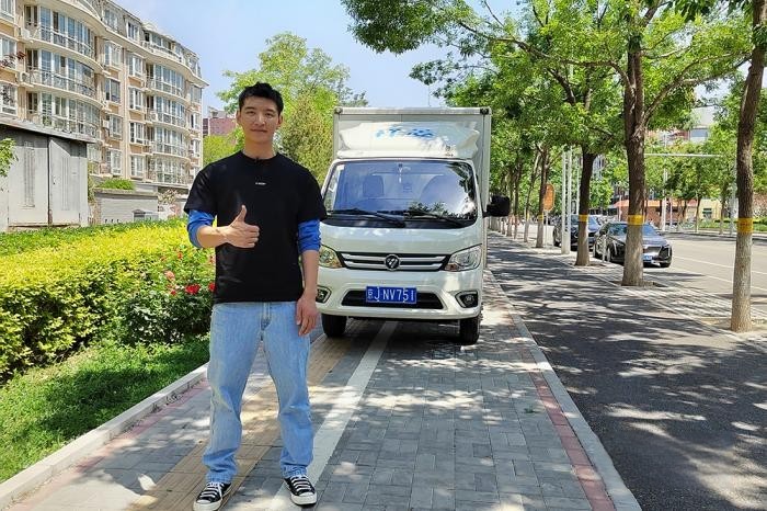 從送外賣到送貨物,王俊熹選擇與祥菱M2并肩奮斗