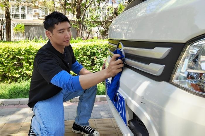 從送外賣到送貨物,王俊熹選擇與祥菱M2并肩奮斗