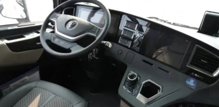 突圍奔富困局，歐曼燃氣重卡續寫劉師傅運輸人生！