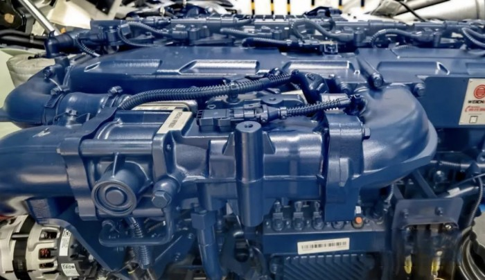 陜汽德龍X5000S：以黃金動(dòng)力鏈的優(yōu)勢(shì) 為廣大卡友帶來(lái)降本增效的運(yùn)輸價(jià)值