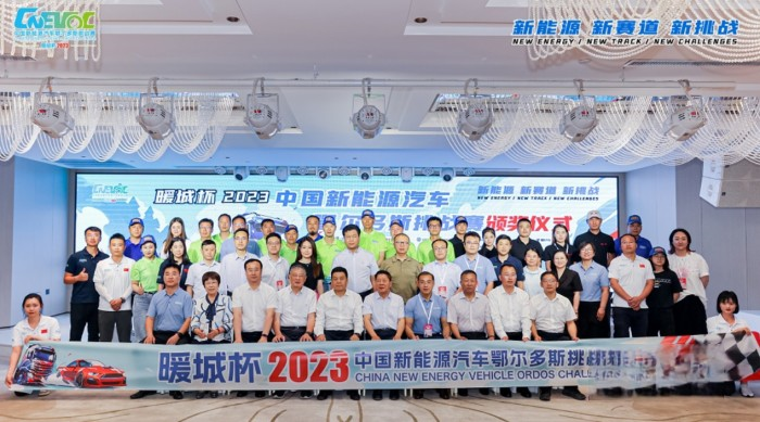 東風(fēng)商用充換電一體牽引車，獲獎(jiǎng)了！