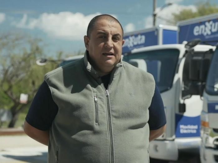 批量采購、高效運(yùn)輸,江淮1卡國際帥鈴助力烏拉圭物流企業(yè)降本增效