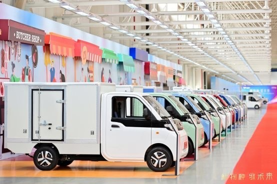 擺攤創業難？北汽雷馳新能源MINI卡賺錢更輕松