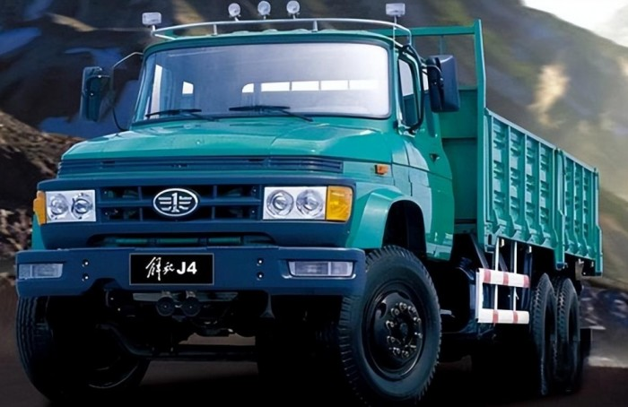 追風趕月莫停留!解放“四大”邁出重卡之路第一步