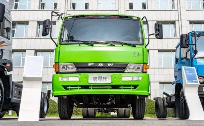 追風趕月莫停留!解放“四大”邁出重卡之路第一步