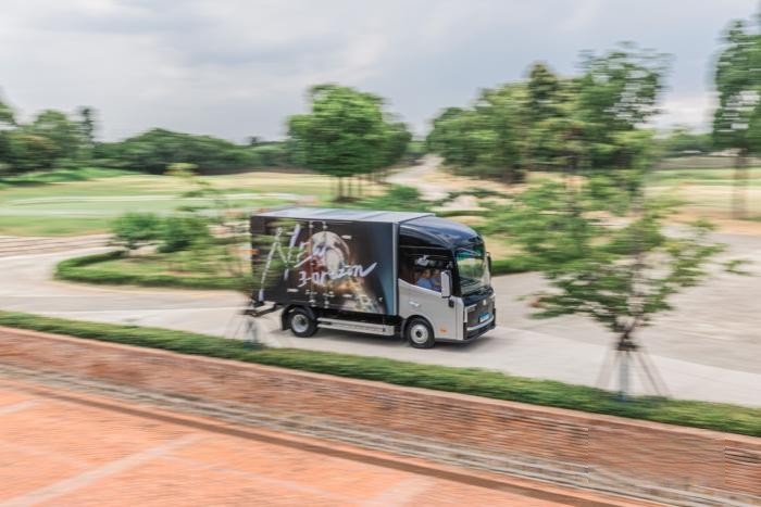 前晨首款全自研產(chǎn)品iC1，開啟智能網(wǎng)聯(lián)新能源商用車3.0時(shí)代