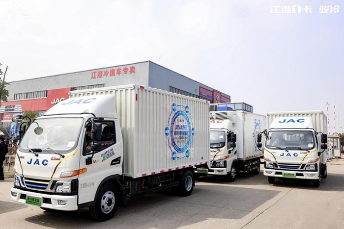 夏天太熱運輸怎么辦,混動1號駿鈴聚寶盆給你冷鏈冷藏答案