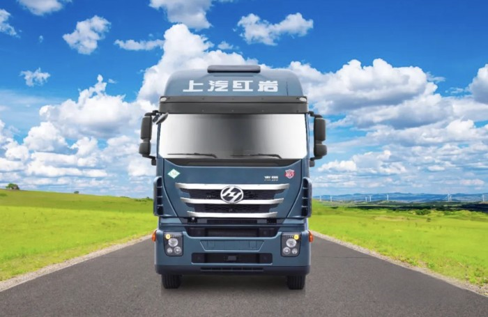 紅巖杰獅C6 LNG牽引車&上汽V13天然氣發(fā)動(dòng)機(jī)