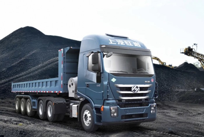 紅巖杰獅C6 LNG牽引車&上汽V13天然氣發(fā)動(dòng)機(jī)