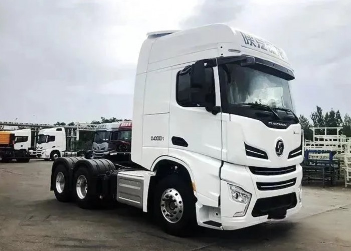 跑長(zhǎng)距干線運(yùn)輸,德龍X6000給您首選!