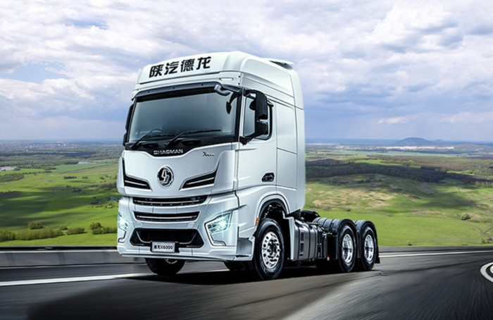 陜汽德龍X6000一身“掙”能量,征戰(zhàn)物流運輸!