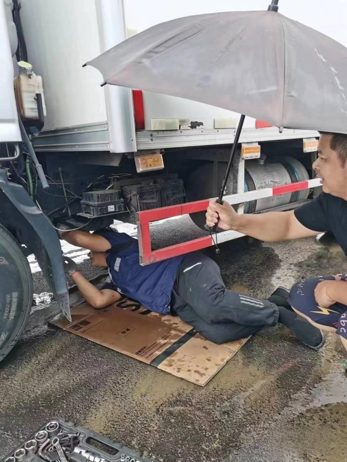 送物資進災區,福田奧鈴全面開啟救援行動