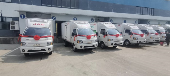 為校園食材保駕護(hù)航 6臺江淮1卡愷達(dá)冰博士交付!