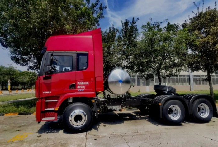 陜汽X5000 LNG大顯神通,低耗高效創(chuàng)價(jià)值!