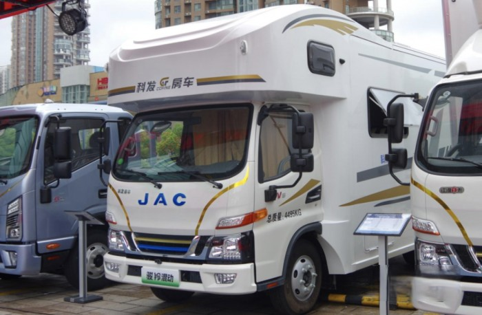 輕卡也能做房車？江淮1卡駿鈴聚寶盆混動房車為你打開旅行新方式！