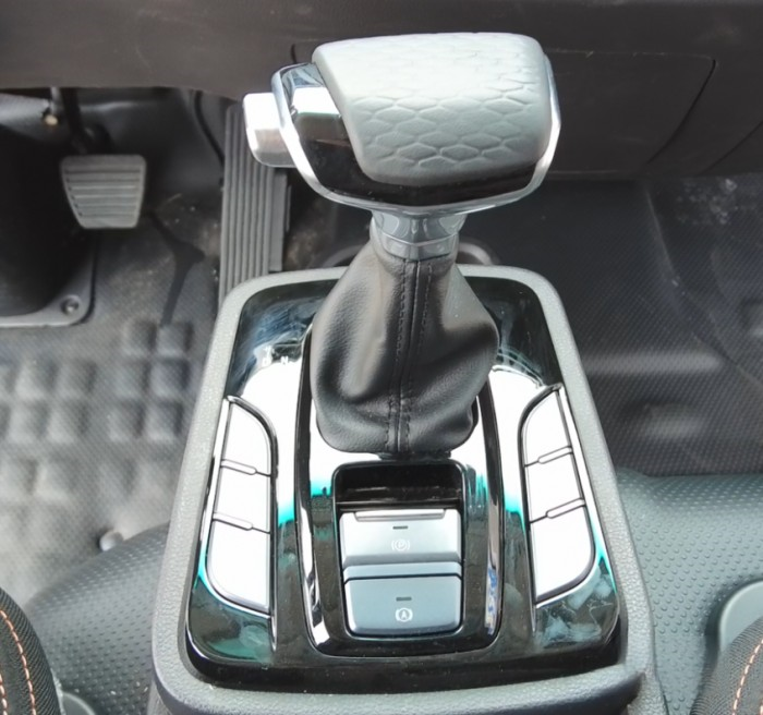 體驗采埃孚5擋手自一體變速箱 奧鈴玉兔III值得你來關注