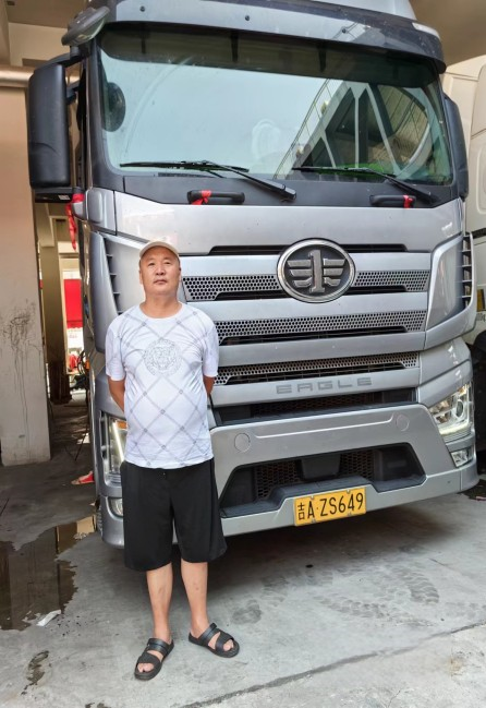 重卡“天花板”-解放J7引領“節油”新時代