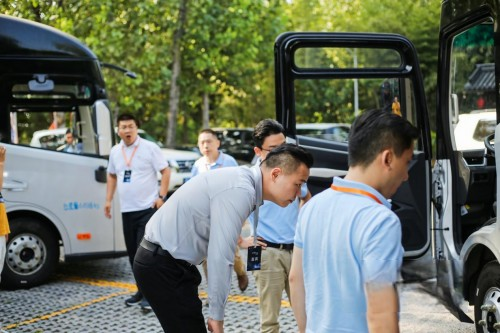 前晨汽車iC1抵達西安 以完整解決方案助力城市貨運協(xié)同高效發(fā)展