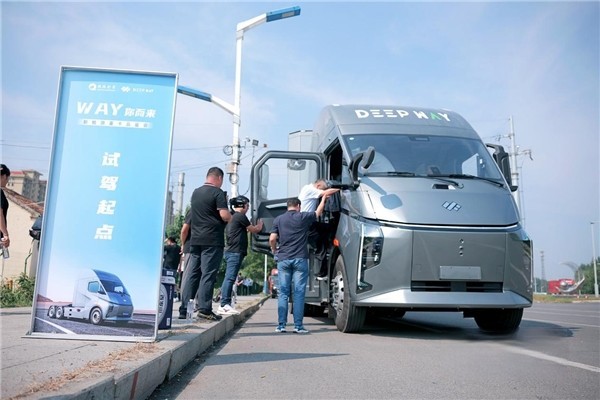 車輛訂單已超千臺，卡車造車新勢力DeepWay呈現(xiàn)全方位“加速度”