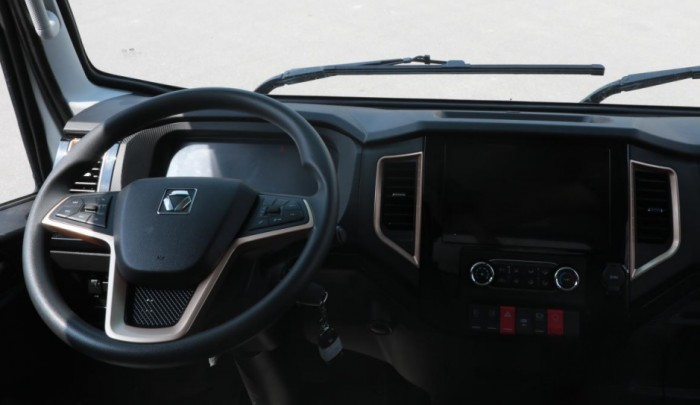 輕卡界精英 “六邊形”戰士徐工漢馳巨能星夠頂流