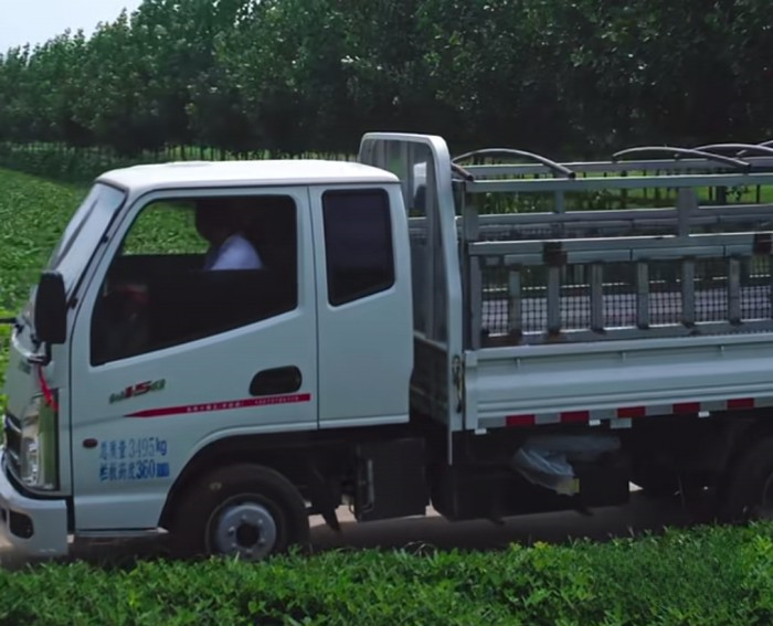 東風小霸王W15，帶他踏上豐收后的坦途