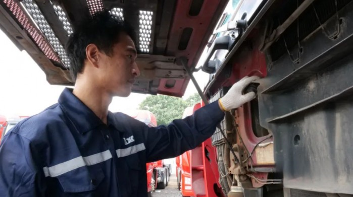 省氣、可靠還舒適,徐工漢風G7 LNG牽引車助力李帥強開啟致富之路