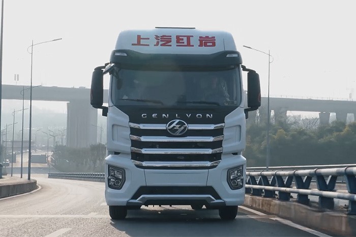 “極致能量回收”是上汽紅巖將新能源技術與智能化技術充分融合的典型案例之一，采用線性多檔位超級能量回收，以最高70%的回收率領先行業。